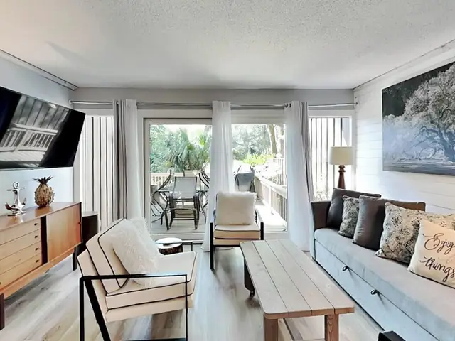 Living room at Water Oaks #2